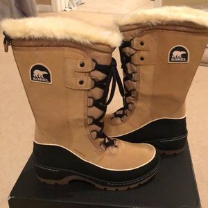 Brand new Sorel Tivoli III High boots - size 7